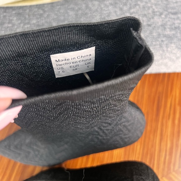 ALDO Varsavas Sock Boot (Size 7.5) - Picture 8 of 8